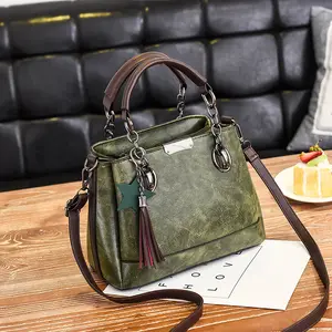 Bolso de hombro grande Con borla de lujo para mujer, Bolso de mano de piel de marca, Bolso Con Cadena Pu