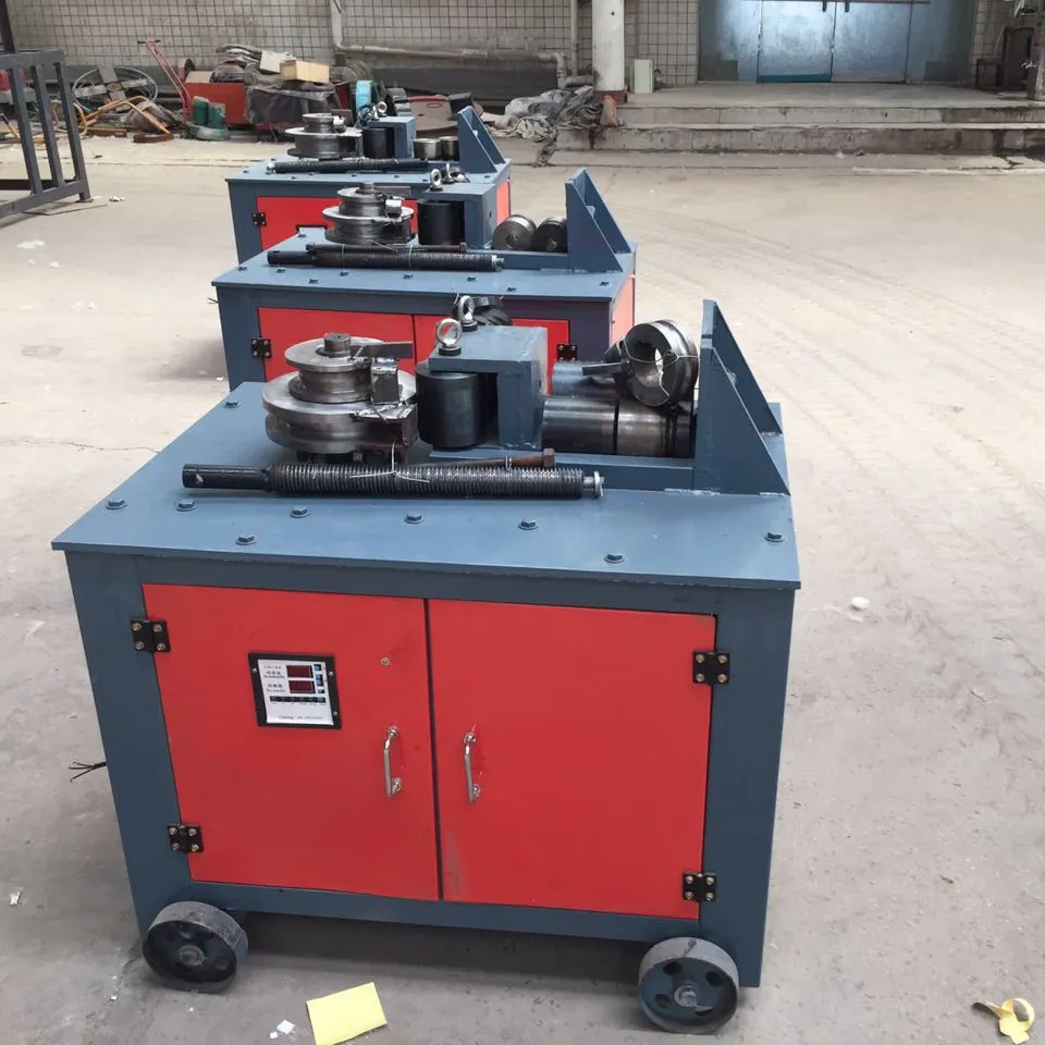 Vendita calda 380v CNC semplice operazione tubo tondo tubo quadrato piccolo elettrico 90 gradi angolo retto macchina piegatubi rotonda