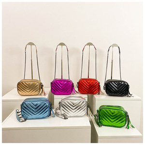 Nuevo <span class=keywords><strong>bolso</strong></span> de mano elegante de moda, bolsos informales con estampado de cocodrilo Retro para mujer, <span class=keywords><strong>bolso</strong></span> cruzado de diseñador con asa de bambú de lujo - Product Image 1