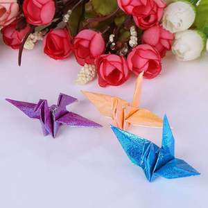 100 feuilles de papier <span class=keywords><strong>origami</strong></span> carré, 10 couleurs irisées scintillantes, papier <span class=keywords><strong>facile</strong></span> à plier pour débutants, projets d'art et d'artisanat - Product Image 4