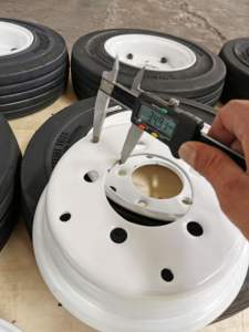 Vente en gros aéroport GSE roue 4.00-8 pneu bonne qualité 5 trous jante en acier fendu 3.75-8 blanc noir gris bleu 3.00-8 - Product Image 5