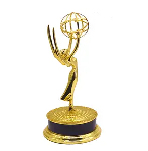 Metall legierung vergoldete Musik trophäe Emmy Award Trophäen größe 29 cm benutzer definierte kostenlose Gravur