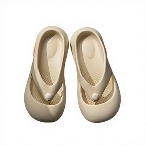 Sandalias de Playa Unisex de Verano, Estilo Nuevo, con Parte Superior de Plástico y EVA, Punta Cerrada, Plataforma, para Exteriores, Impermeables - Product Image 1
