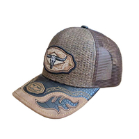 Casquette Trucker Western Personnalisée à 6 Panneaux avec Visière Courbe et Dos en Maille, Patch Brodé Tête de Taureau, Front Tissé Vintage, Vente en Gros, Articles de Coiffure B2B