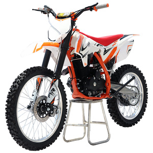 Motocicleta de Alta Potencia de Fábrica, 150cc, 4 Tiempos, con Ruedas de 21' y 18', para Adultos - Product Image 1