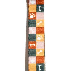 ปลอกคอสุนัขแฟชั่นลายตารางอุ้งเท้าและกระดูกสีสันสดใสขนาดกลาง - Product Image 3