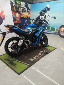 <span class=keywords><strong>Moto</strong></span> d'occasion <span class=keywords><strong>Suzuki</strong></span> <span class=keywords><strong>GSX</strong></span> 155, <span class=keywords><strong>moto</strong></span> sportive, <span class=keywords><strong>moto</strong></span> sportive d'occasion, essence, 150CC, Motos à essence, <span class=keywords><strong>moto</strong></span> sportive - Product Image 2