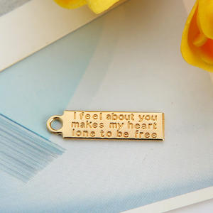 Pendientes colgantes de aleación chapados en oro Diy Mini llavero de concha con amor de perla de concha para la fabricación de joyas - Product Image 6