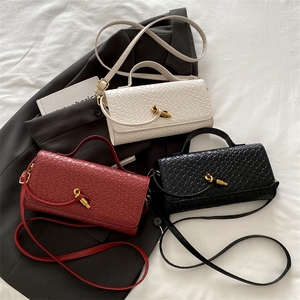Sac à main bandoulière horizontal pour femme, couleur unie, grande capacité, tissé, élégant et raffiné, collection 2025 - Product Image 4