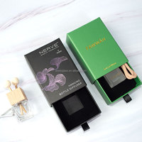 Flacon diffuseur de parfum pour voiture populaire, vide, 8 ml, 10 ml, en verre de forme carrée, avec bouchon à vis et impression sérigraphiée