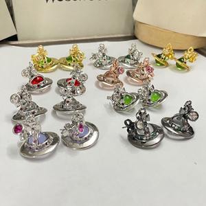 Boucles d'oreilles tendance Empress Dowager Orb UFO Saturne, design de niche, diamants colorés, accessoires d'oreille pour femme - Product Image 1
