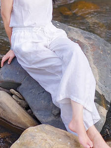 Pantalon vintage <span class=keywords><strong>blanc</strong></span> <span class=keywords><strong>en</strong></span> ramie taille haute élastique coupe large et courte pour <span class=keywords><strong>femme</strong></span> – <span class=keywords><strong>Lin</strong></span> décontracté et ample pour l'été – Marque - Product Image 3