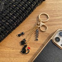 Porte-clés chat noir émaillé mignon, breloque chaton en métal doré, pendentif arête de poisson, accessoires pour voiture et sac, cadeau personnalisé