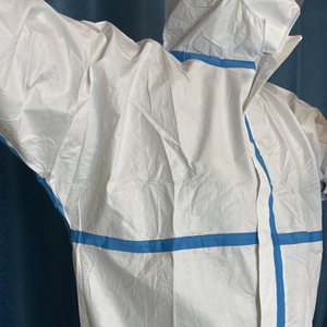 Traje de Protección Médica Desechable Tipo 5 y 6, Aprobado por la CE, Impermeable, No Tejido, Blanco, 65 g/m² - Product Image 2
