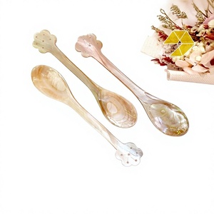 Cuillère à café minimaliste à long manche, finition miroir blanc nacré, ustensile léger pour cadeaux, cuillère créative au toucher réel - Product Image 6