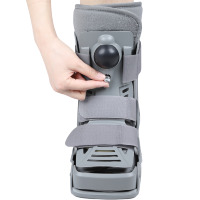 Botte de marche Kangda grise 2026 à prix réduit, en mousse plastique respirante, protecteur de cheville et de pied pour le traitement des blessures