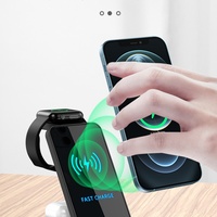 Support de chargeur sans fil magnétique 15W avec logo personnalisé, station de charge rapide 3 en 1, port Type-C, certifié CE pour téléphone, montre, écouteurs, OEM