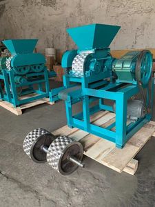 Prensa de bolas de rodillo aprobada, máquina de briquetas de carbón con forma de almohada, máquina para hacer briquetas de carbón vegetal - Product Image 2