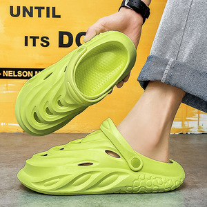 <span class=keywords><strong>รองเท้า</strong></span><span class=keywords><strong>แตะ</strong></span>สไตล์ <span class=keywords><strong>Yeezy</strong></span> ไซส์ใหญ่ สำหรับฤดูร้อน <span class=keywords><strong>รองเท้า</strong></span>ชายหาดแบบสองทาง แฟชั่นกีฬา <span class=keywords><strong>รองเท้า</strong></span>สวมแบบปิดนิ้วเท้า <span class=keywords><strong>รองเท้า</strong></span>ลำลองอเนกประสงค์สำหรับผู้ชายและคู่รัก - Product Image 3