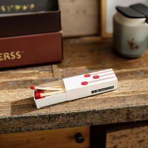 Offre Spéciale – Allumettes et Bougies Personnalisées de Luxe Écologiques, Résistantes et Sûres, en Gros, de Haute Qualité, avec Impression Longue Personnalisée - Product Image 1