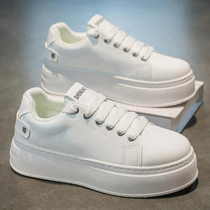 Chaussures de skate pour hommes, style chunky, respirantes, en mesh blanc, chaussures décontractées pour la marche en plein air, baskets tendance pour étudiants, chaussures de sport. - Product Image 2