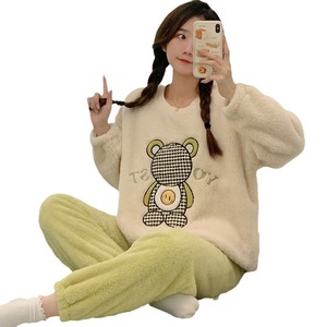 Nuovo Design <span class=keywords><strong>pigiama</strong></span> a manica lunga in <span class=keywords><strong>velluto</strong></span> corallo tessuto da notte da <span class=keywords><strong>donna</strong></span> di spessore per l'inverno - Product Image 1