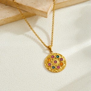 European American Fashion Retro Colorful Round Pendant Gold Plated Stainless Steel Chain Necklace Daily Gift - Product Image 2