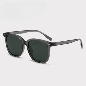 Suanshades 2024 logotipo personalizado polarizado UV400 gafas de sol cuadradas clásicas marcos de aviación para hombres mujeres PC Tac Accesorios de playa - Product Image 4