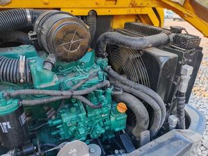 รถขุดไฮดรอลิก Volvo EC60D แบบตีนตะขาบ น้ำหนัก 1.2 ตัน บุ้งกี๋ขุดขนาด 0.23 ลูกบาศก์เมตร มือสอง - Product Image 5