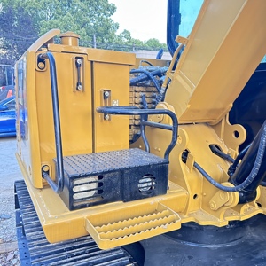 Excavatrice sur chenilles 308E2 de 8 tonnes avec moteur et boîte de vitesses, excellente flexibilité, prix réduit, en vente - Product Image 2