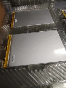 Célula de batería de fosfato de hierro y litio LiFePO4 3,2 V 16Ah 18Ah 20Ah 25Ah 27Ah 30Ah 40Ah 50Ah recargable de grado A nuevo - Product Image 5