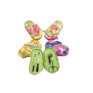 Branded Promotional Fancy Gift Small Mini Shoe Shaped Nail Art Manicure Kits