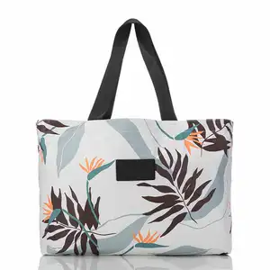 Factory price Extra Large Custom Printing Waterproof Dupont Paper Zipper Beach Shopping Handbag Tyvek Tote Bag With Inner Pocket