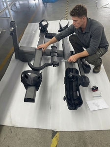 Vouwbare elektrische fietsendrager voor op de vloer met vergrendelbare armen, anti-wobble-aansluitingssysteem, draagvermogen 60 kg - Product Image 4