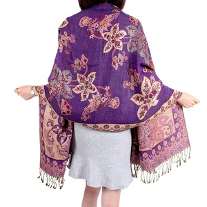 Bufanda larga de estilo étnico para mujer, chal de <span class=keywords><strong>flores</strong></span> de anacardo dorado púrpura retro con borlas con patrones de hojas y puntos - Product Image 6