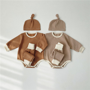 Vente en gros de 3 ensembles de vêtements pour bébé en coton à manches longues, ensembles de vêtements doux pour bébé nouveau-né garçon fille - Product Image 2