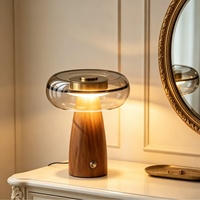 Lampe de table en verre décorative créative en bois massif de style vintage, lumière chaude tricolore, interrupteur à bouton, luxe léger pour le salon