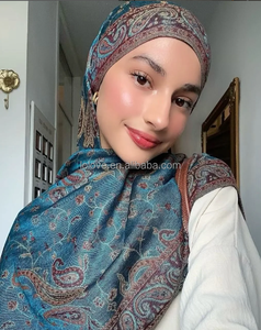 2025 Floral Jacquard femmes foulard doux Modal grand gland Paisley Faux cachemire hiver Style ethnique châle vente d'été chaude - Product Image 5