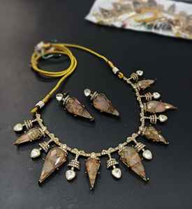 Venta caliente joyería tradicional mayorista indio Kundan tachonado diseño ovalado collar conjunto Stud pendientes para mujeres y niñas - Product Image 2