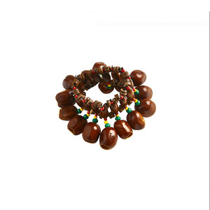 Bracelet et chevillère élastiques faits main en coquillages naturels, cadeau artisanal pour le yoga, la méditation et la décoration - Product Image 3