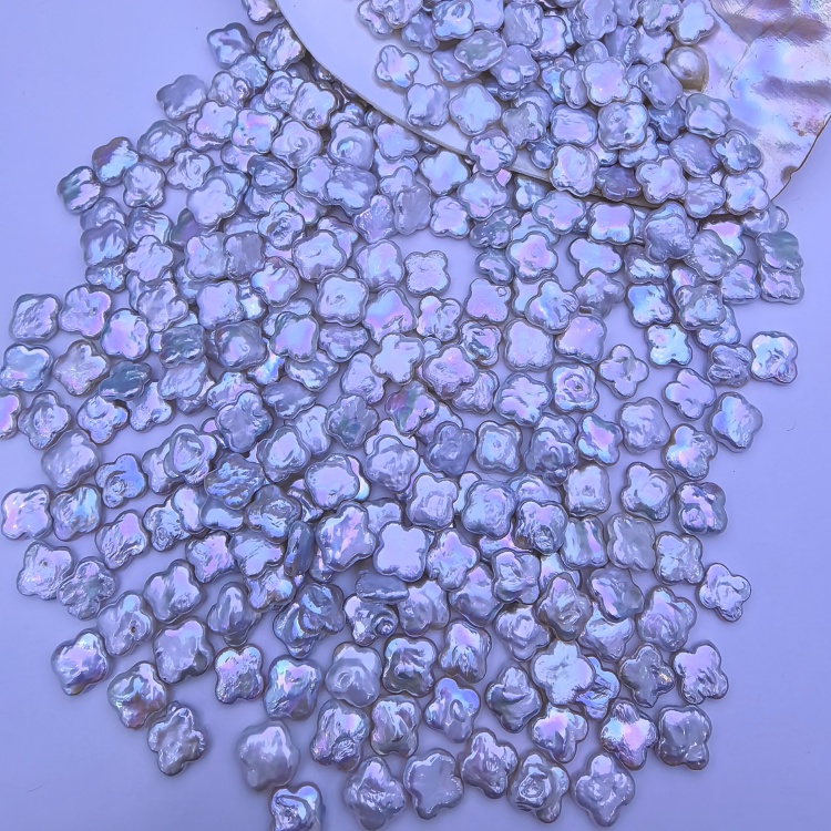 12 * 12mm Clover Baroque Freshwater Pearl White DIY Jewelry Making Earrings Pendant Loose Natural Pearl Wholesale