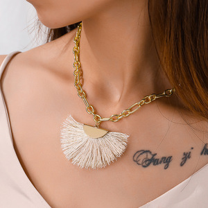 Pendentif en forme d'éventail de style bohème collier pompon court blanc style ethnique mode européenne et américaine - Product Image 6