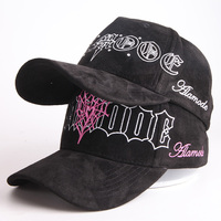 Gorra Deportiva Personalizada OEM de Gamuza con Pedrería de 5 Paneles para Hombre y Mujer con Forro de Satén