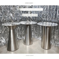 Table de café carrée en métal de style industriel en acier inoxydable pour salon de thé, avec plateau solide