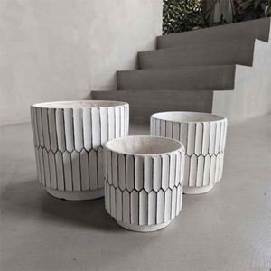 Jardinières et pots de jardin décoratifs ronds nordiques d'intérieur en ciment de grande taille pour la maison - Product Image 1