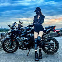 Motocicleta Suzuki GSX250R de Dos Cilindros y 250cc, Refrigerada por Agua, con ABS, Normativa Nacional IV, Inyección Electrónica de Combustible, Disponible para Registro, Usada, Popular en Internet