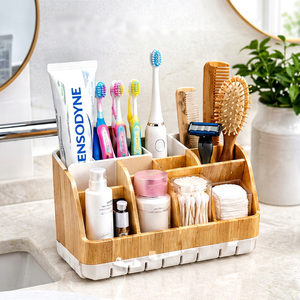 Organisateur de salle de bain portable en bambou, plateau de rangement minimaliste rectangulaire avec 7 compartiments pour brosses à dents, dentifrice et accessoires (Ensemble) - Product Image 1