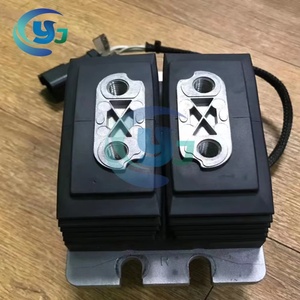 4865504 Pièces d'excavatrice : Vanne à pédale pour E320gc E323 E345 – Pédale de commande, Moteurs et Pièces de Machines, Pièces de Machines de Construction - Product Image 3
