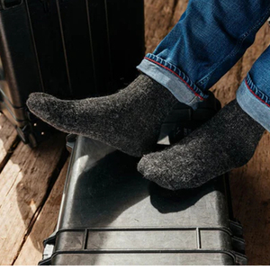 Pantofole da Casa in Lana Naturale Organica Fatte a Mano, Calde, Morbide, Unisex, Antiscivolo - Product Image 5