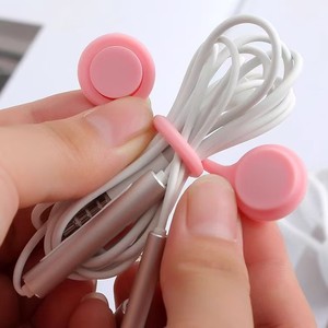 Organizadores de cables de silicona, clips magnéticos para almacenamiento de cables de auriculares, para uso en el hogar y la oficina - Product Image 4